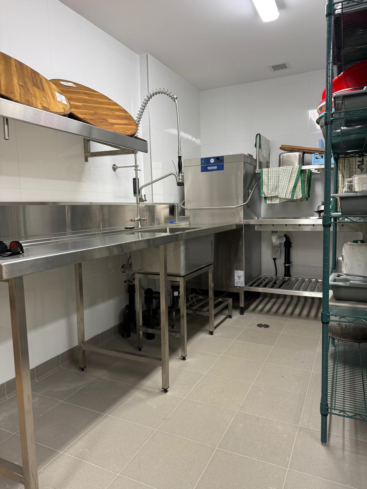Commercial dishwash & pre-rinse station — Shellharbour | Shellharbour Plumbing